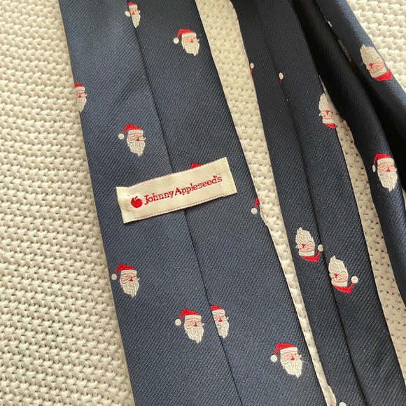 Johnny Appleseed Santa Neck Tie - Picture 3 of 3